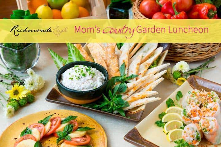 Richmonde Cafe Mom'
