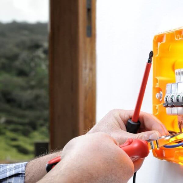 Metro Manila list of best electrician for reliable service.